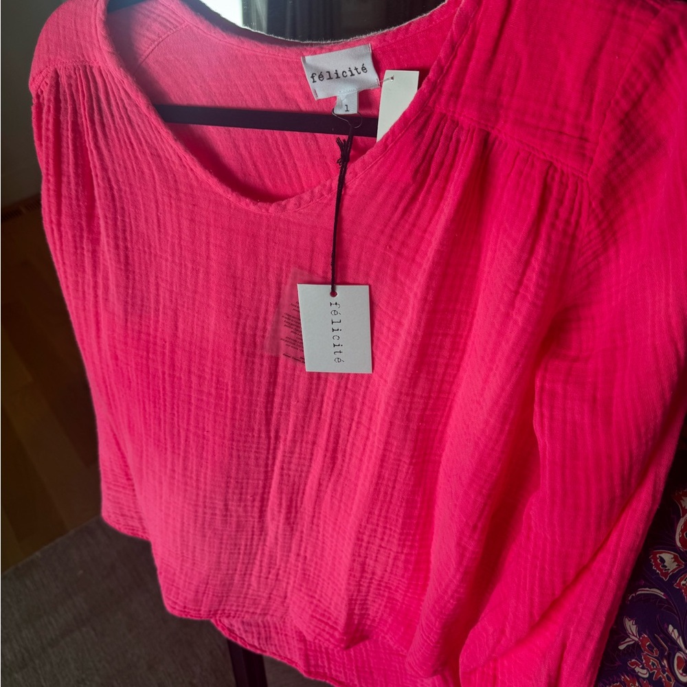 NWT Felicite gauze Pink Top